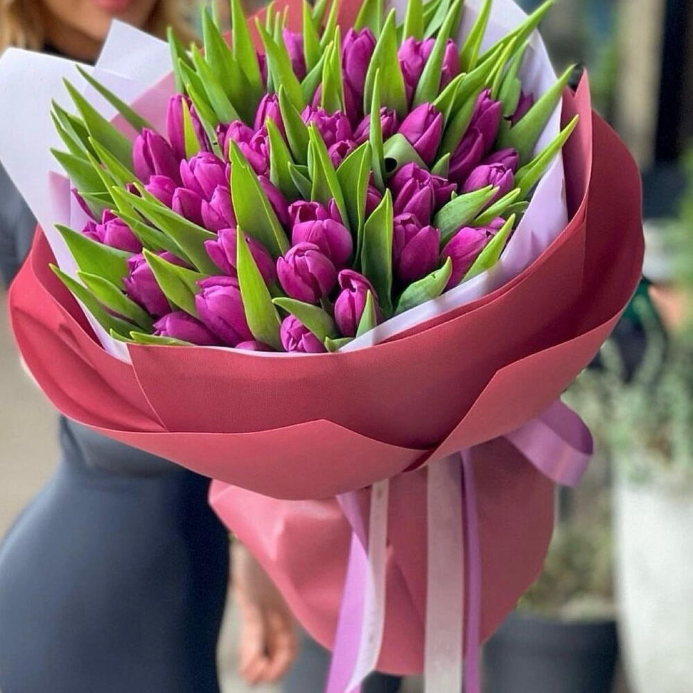 51 фиолетовый тюльпан авторское оформление