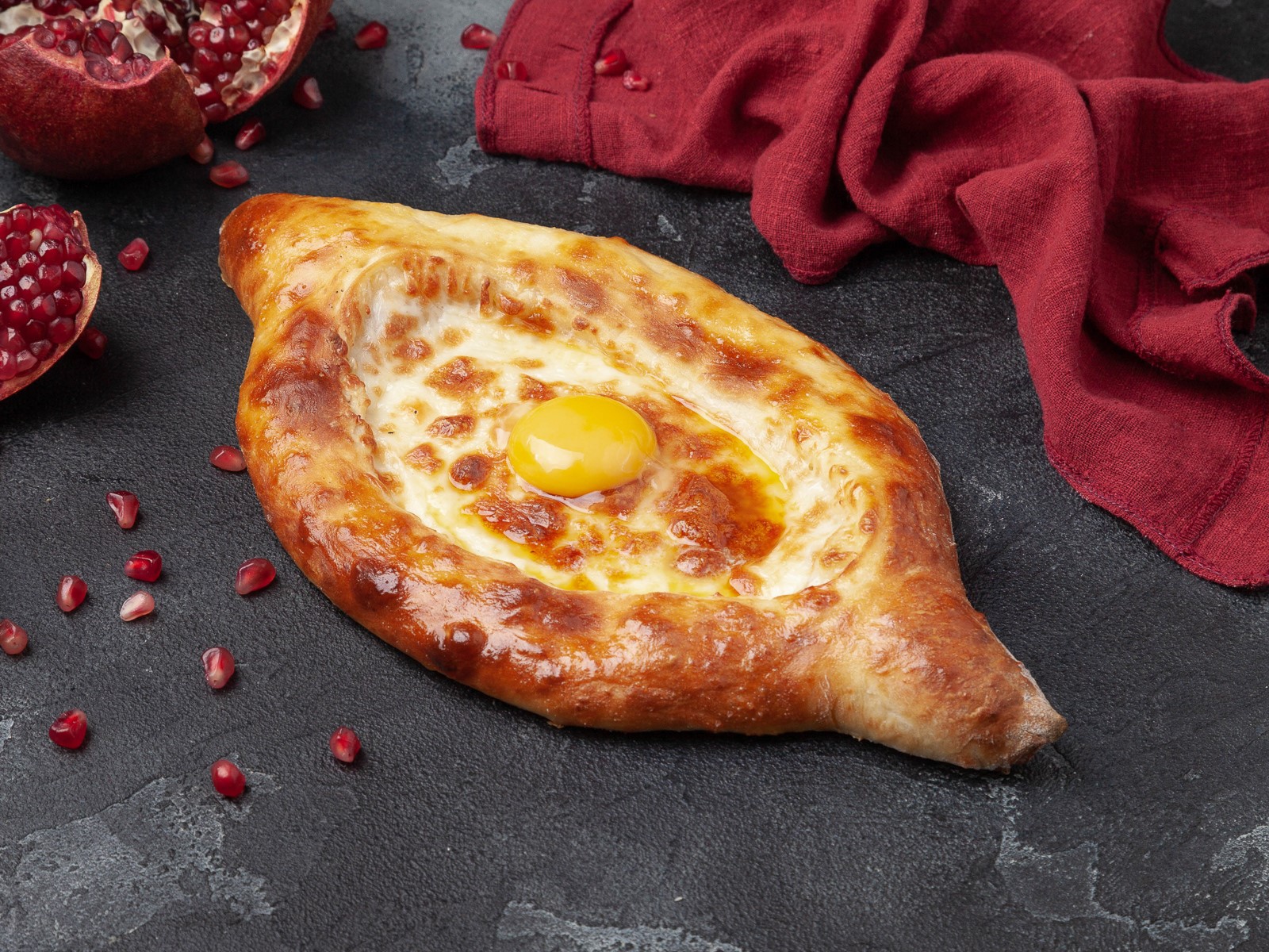 Хачапури по-аджарски с яйцом 450г