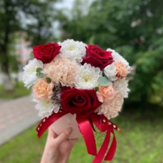 Композиция "Персиковый поцелуй"