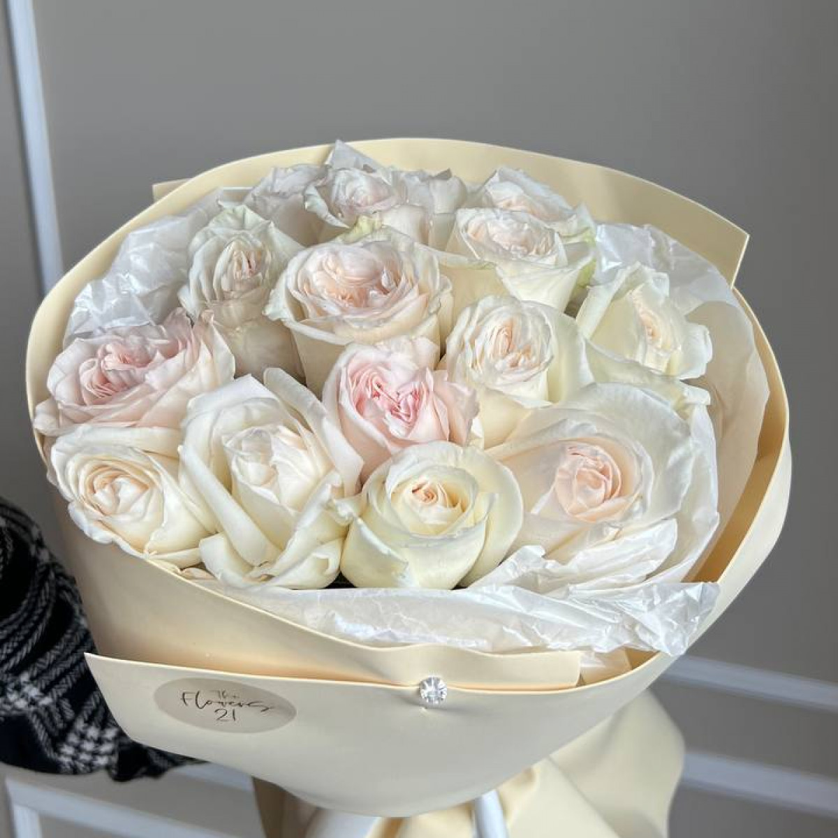 Моно букет из 15 роз (предзаказ)