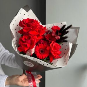 Сборный авторский букет «Крошет»