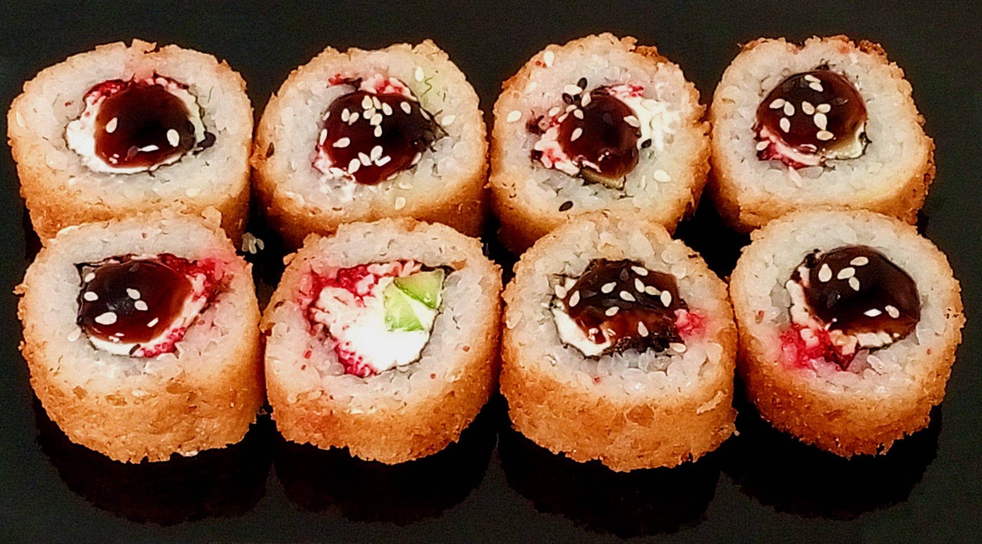 Ролл Жареный краб с икрой