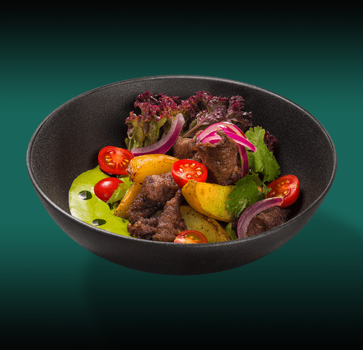 Тайский салат с говядиной и картофелем