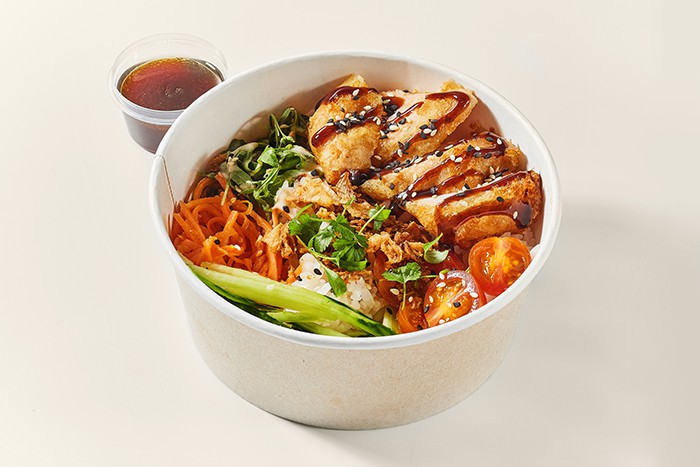 Поке с хрустящей курочкой