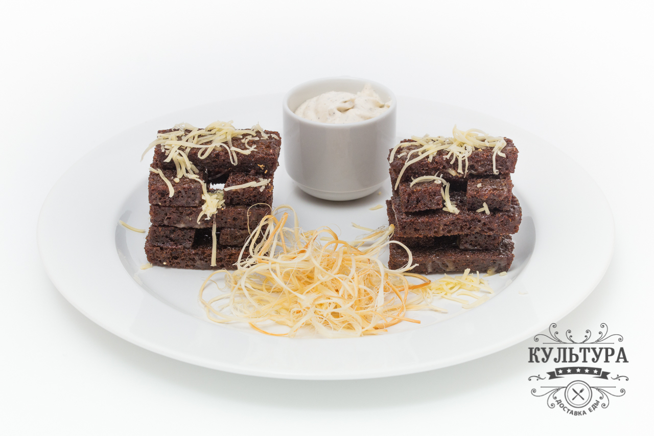 Гренки с чесночным соусом