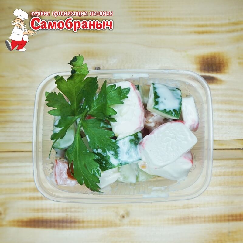 Крабовые палочки с овощами 150гр.