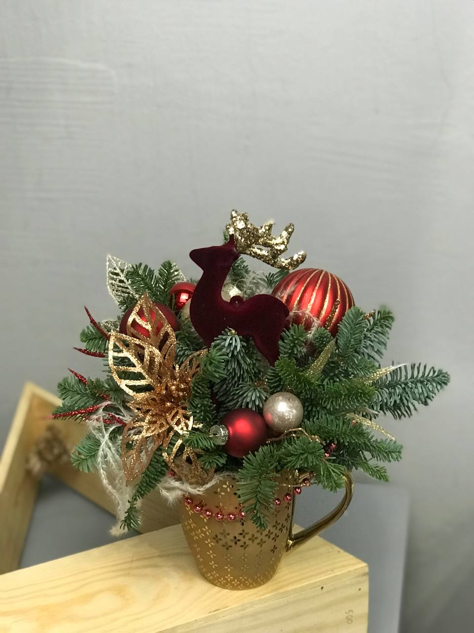 Композиция в кружке