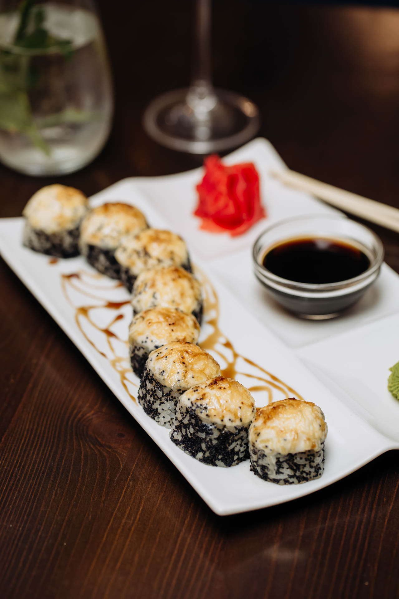 Ролл с гребешком