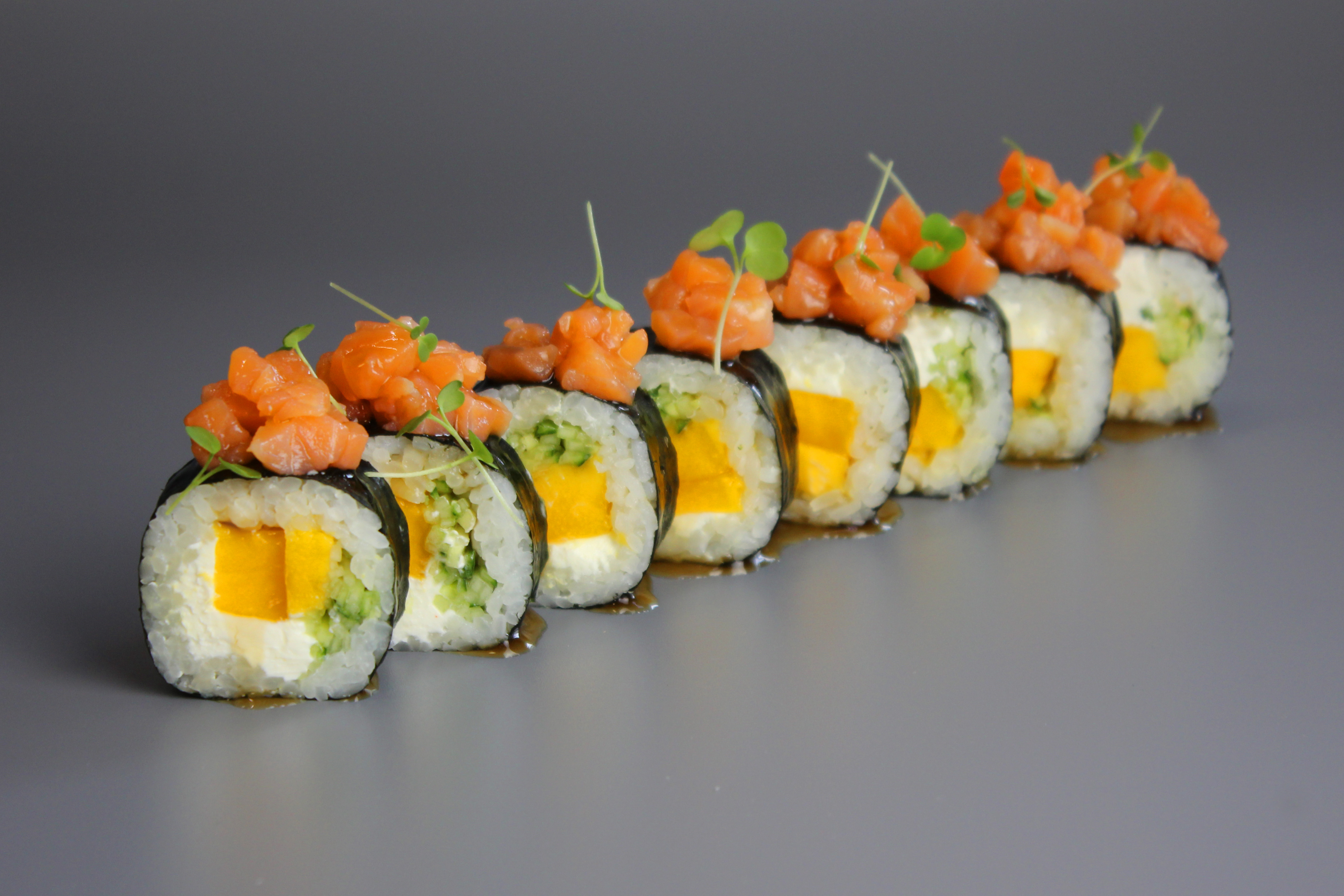 ТАР-ТАР ЛОСОСЬ, МАНГО