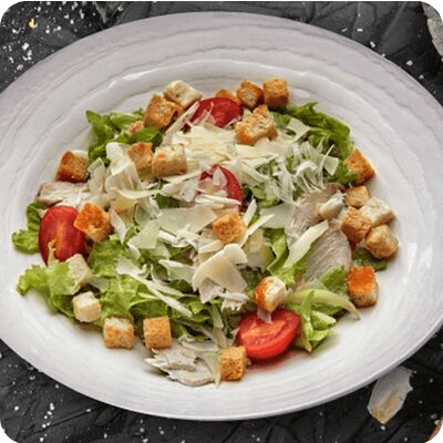 Салат Цезарь с курицей