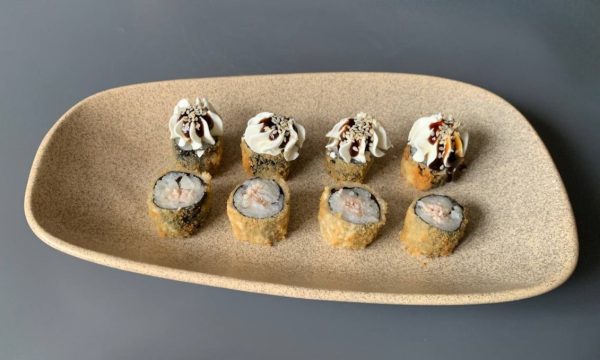 Жареный маки с курицей 8 шт
