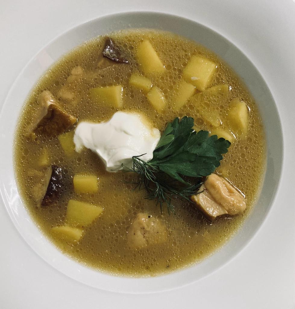 Waldssuppe/Грибница из белых грибов
