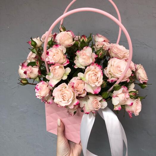 Цветы в коробке