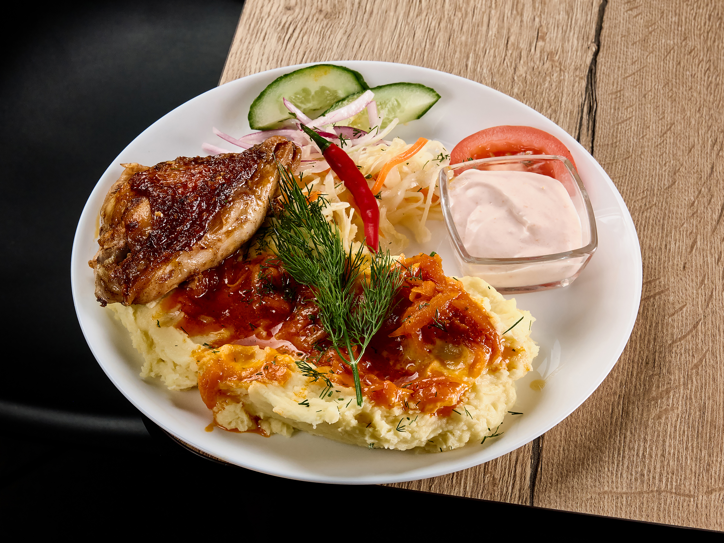 Жареная курица с картофельным пюре