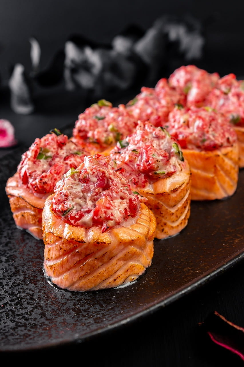 Ролл тартар из гребешка