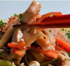 Салат "Брюшина с овощами"