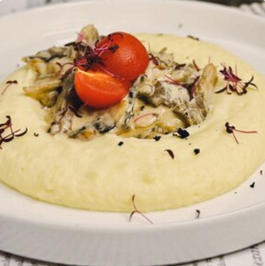 Бефстроганов с картофельным пюре