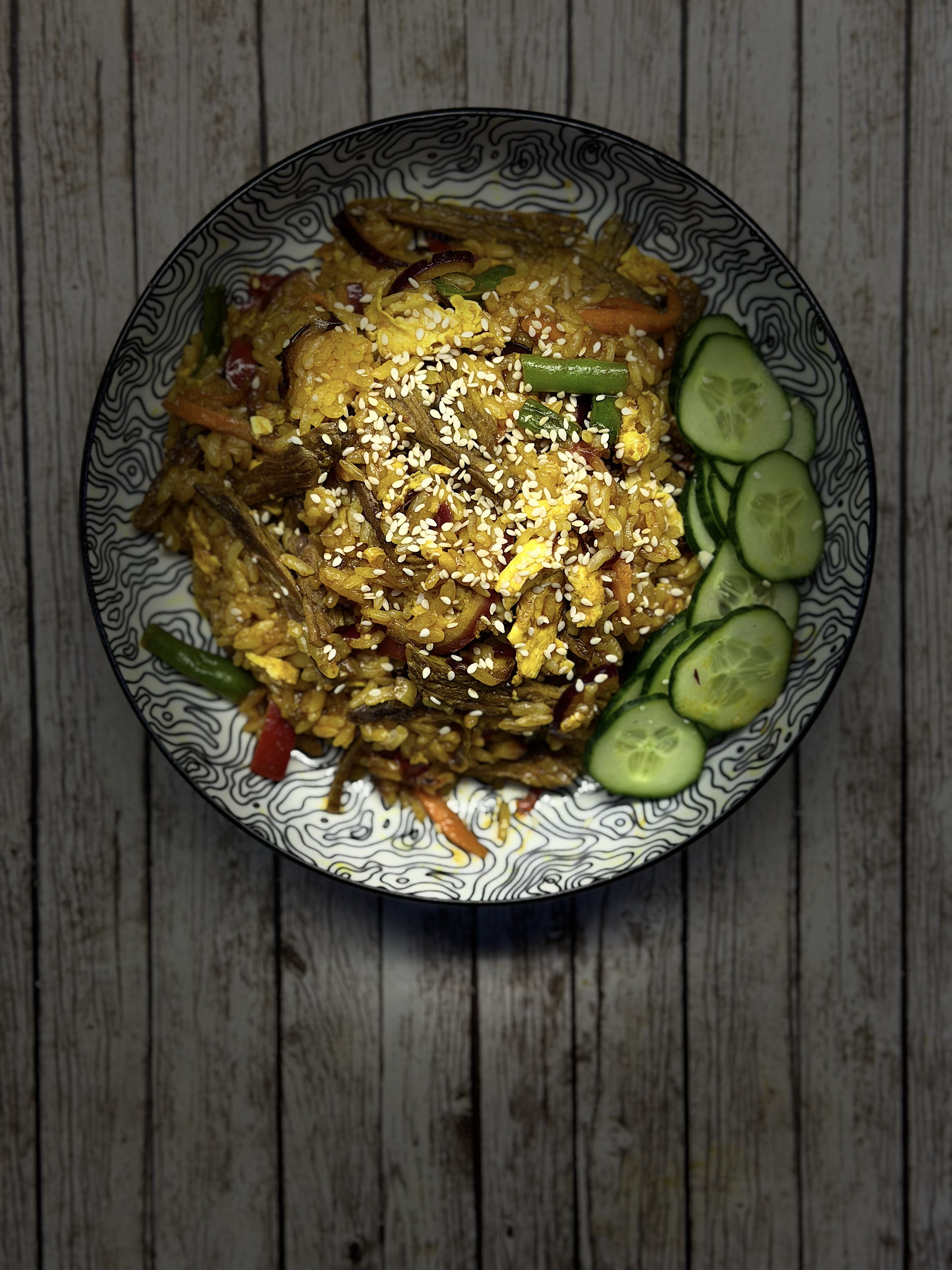 Жареный рис с говядиной по тайски