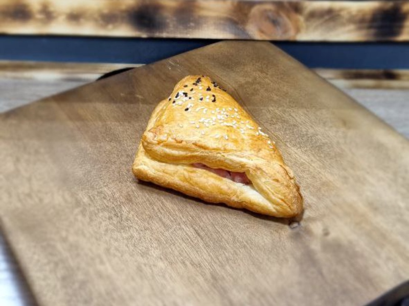 Слойка с курицей