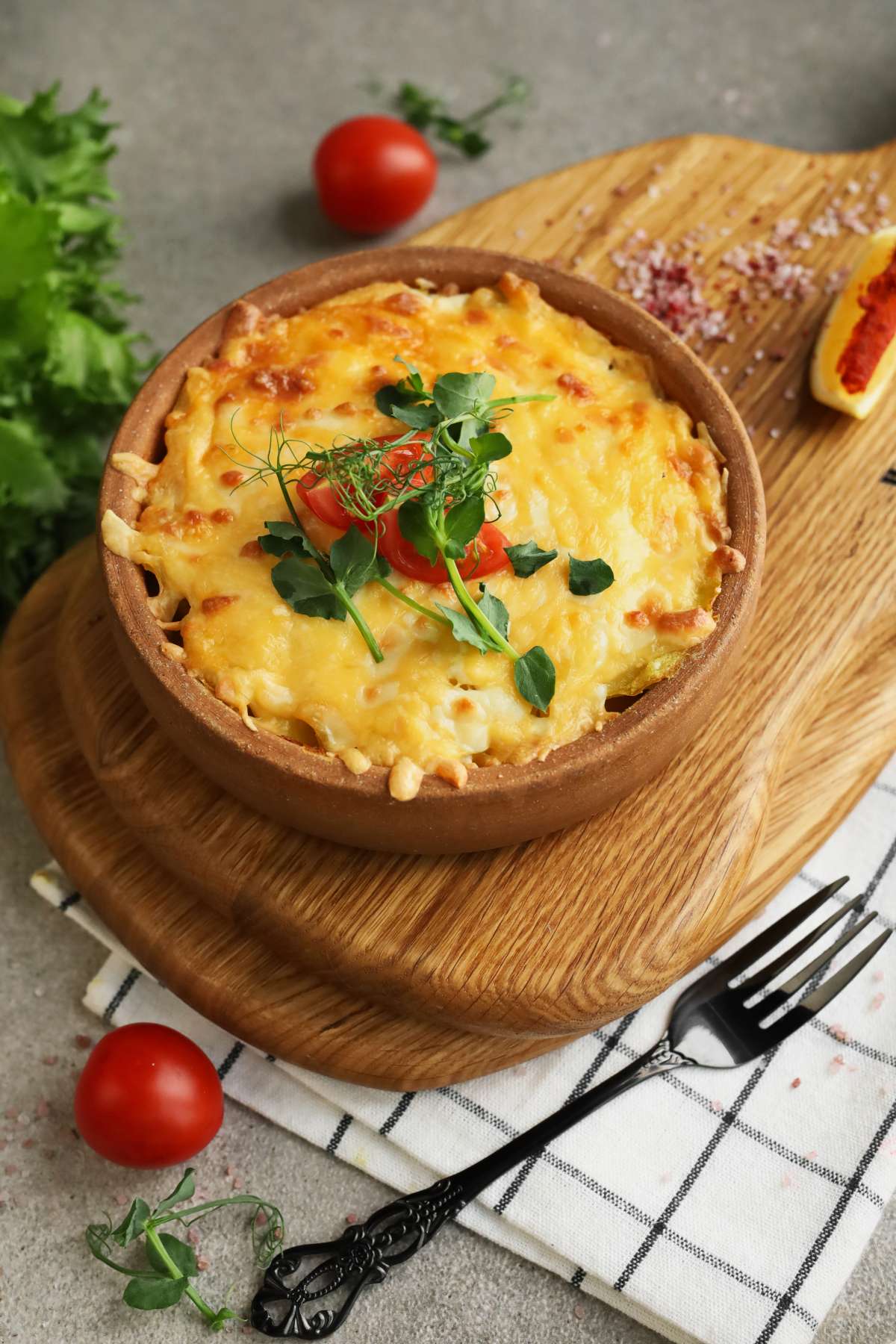Печеный онежский судак под сыром