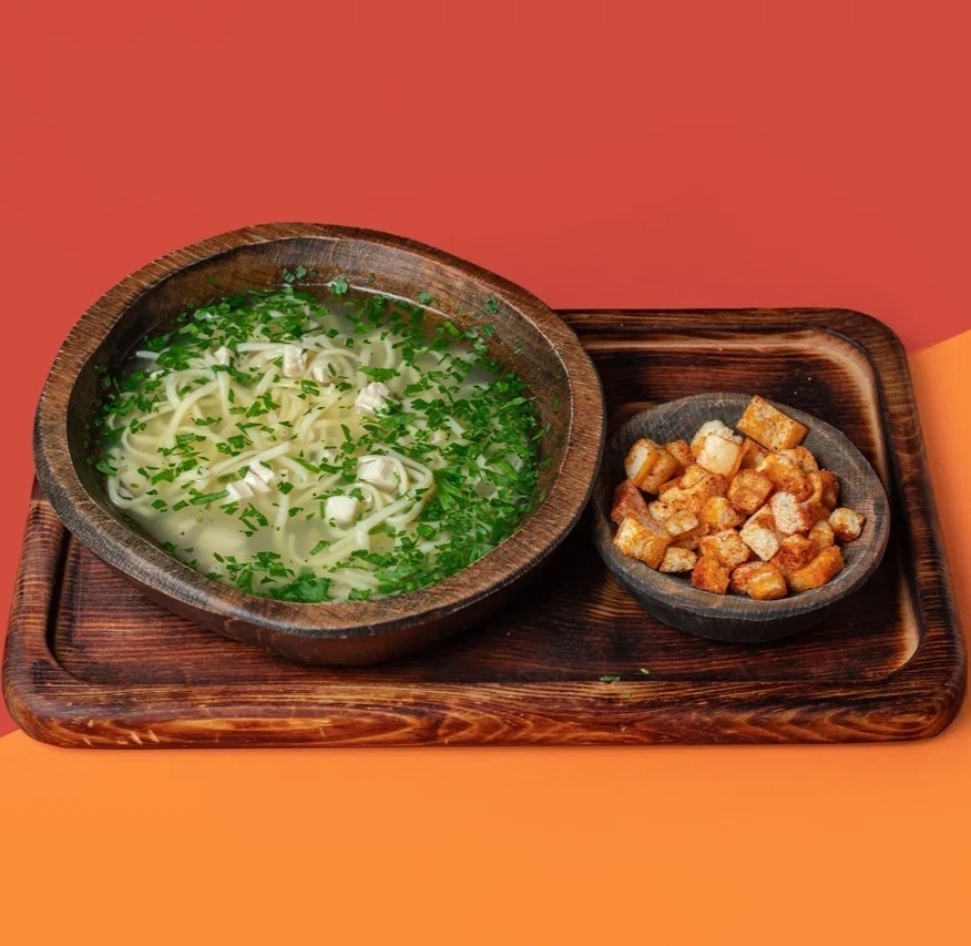 Куриная лапша с сухариками