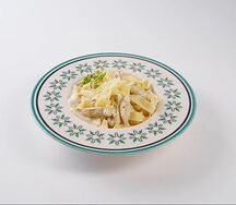 Феттуччине с курицей и грибами