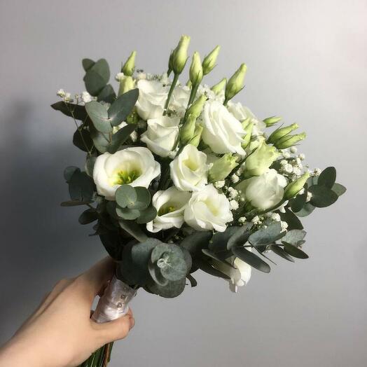 Букет невесты из эустом 