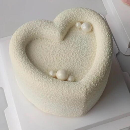 Муссовый бенто-торт «Сердце» (сникерс с арахисом)