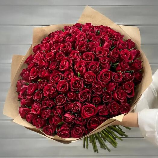 Монобукет из 101 красной розы