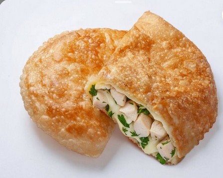 Чебурек с курочкой, сыром и зеленью