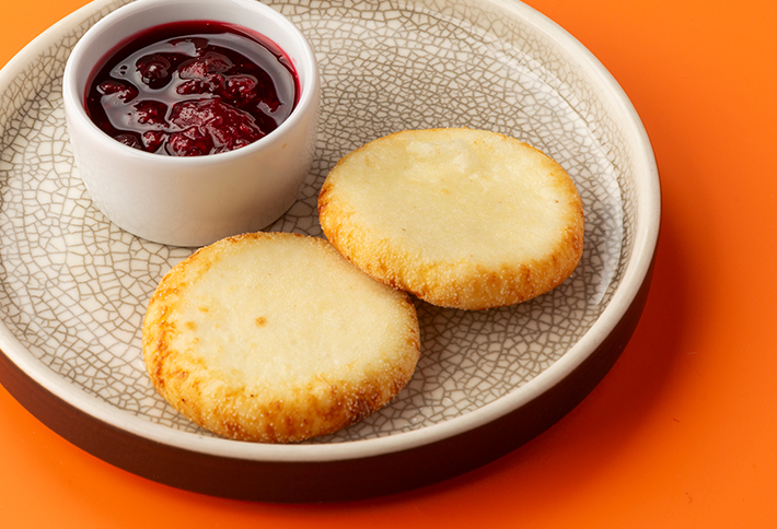 Сырники с соусом