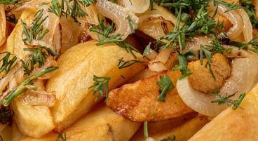 Жаренная картошка с луком и грибами
