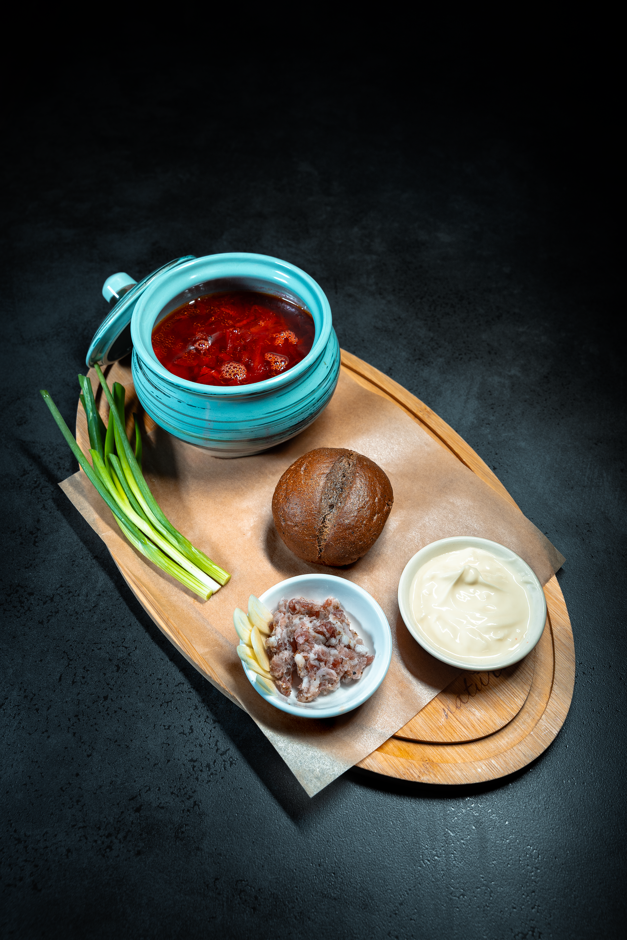 Борщ сметаной и салом