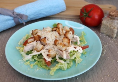 Салат "Цезарь" с курицей