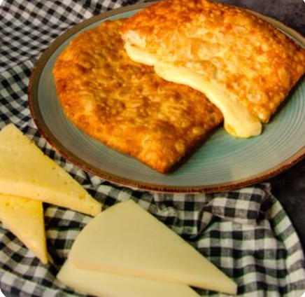 Чебурек с сыром