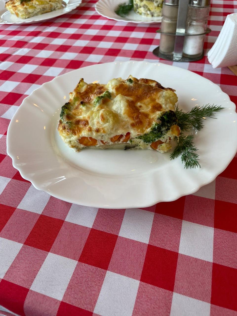 Треска запеченная с овощами