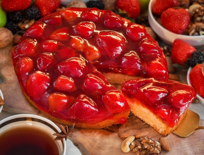 Пирог Голландский клубничный