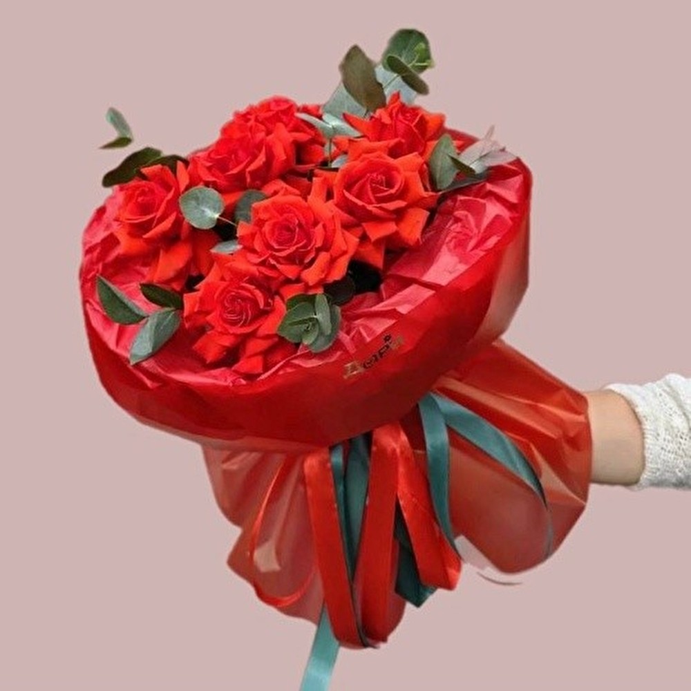 №93 Яркие французкие розы с эвкалиптом M