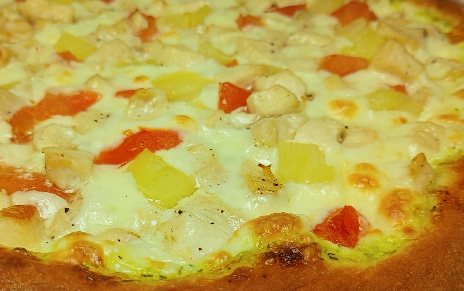 Курочка с ананасами