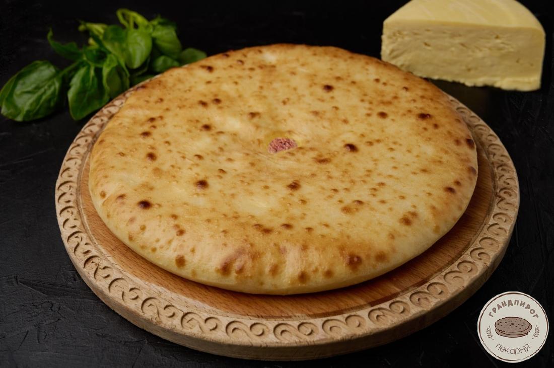 Осетинский пирог с сыром и курицей S