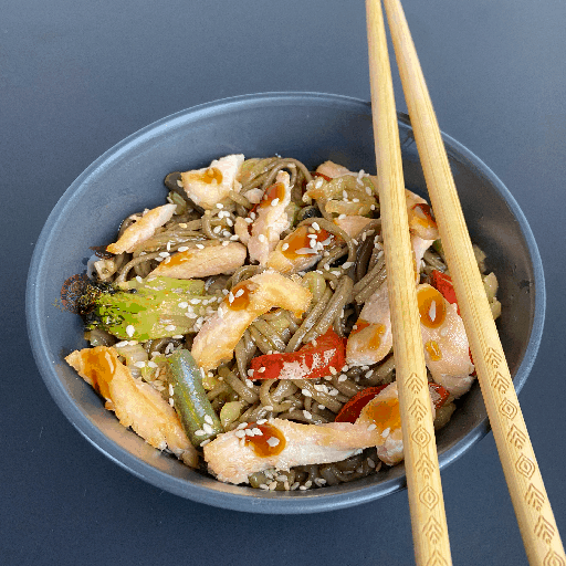 WOK Соба с Лососем