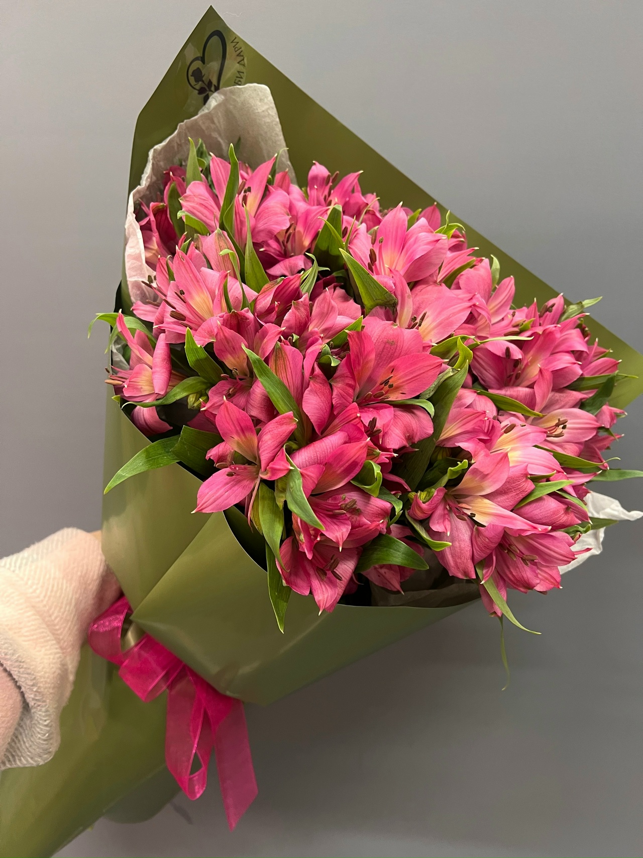 Моно букет из альстромерий