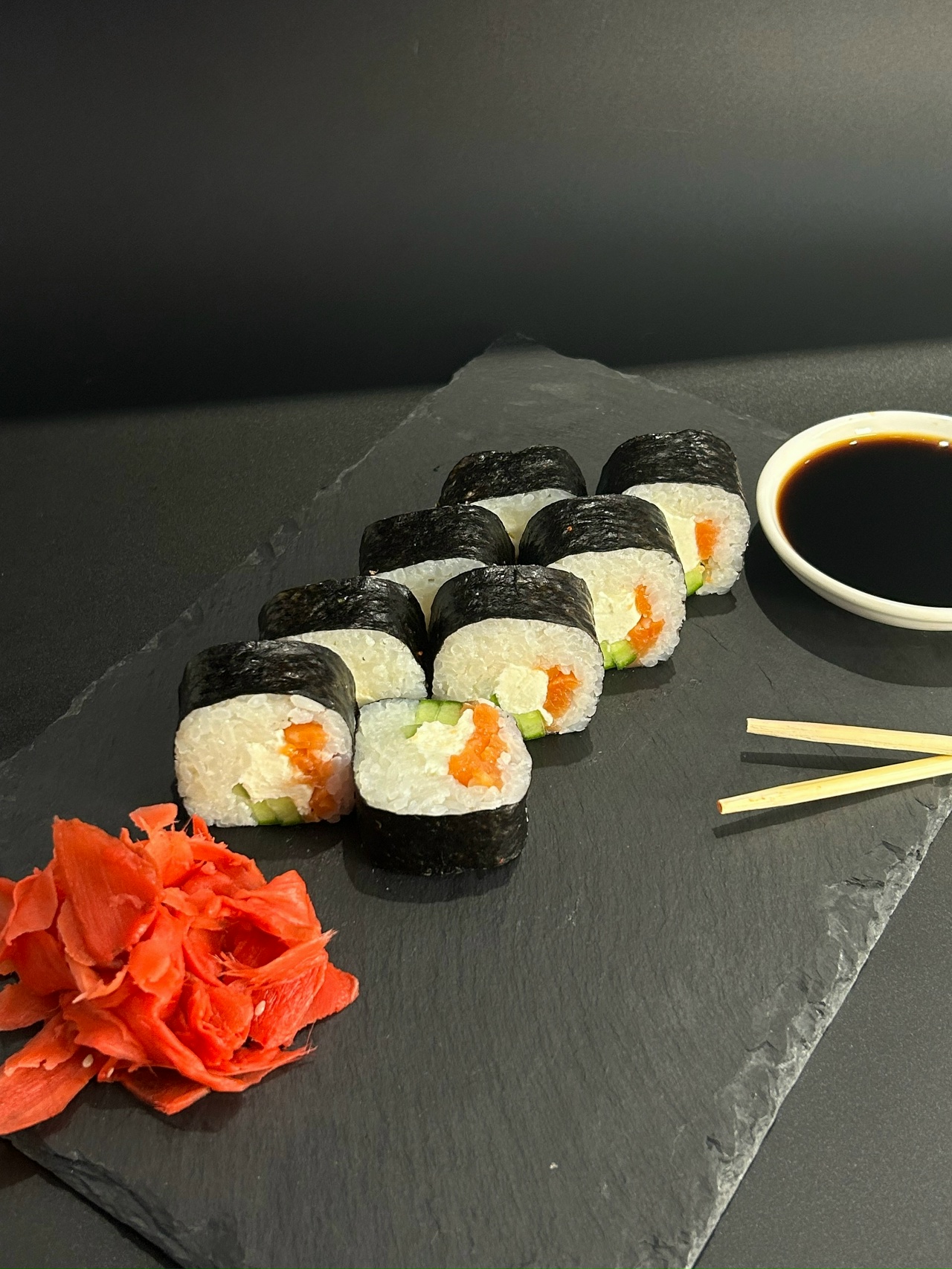 Ролл Классический с лососем