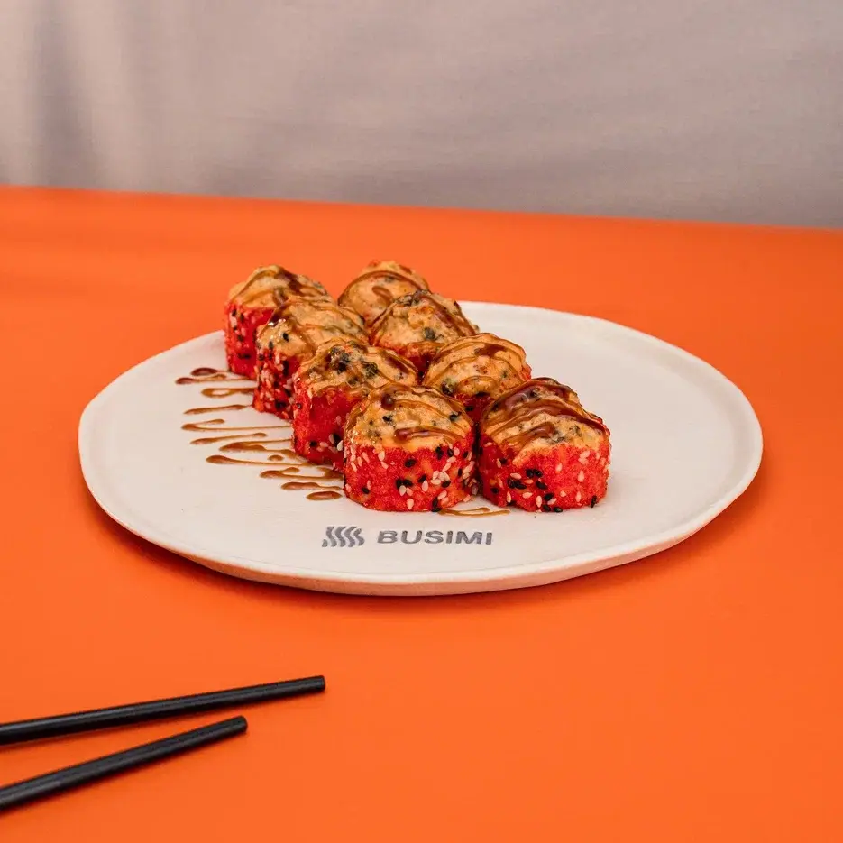 Ролл том ям с мидиями