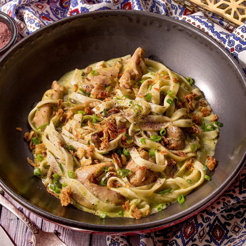 Паста с цыплёнком и грибами