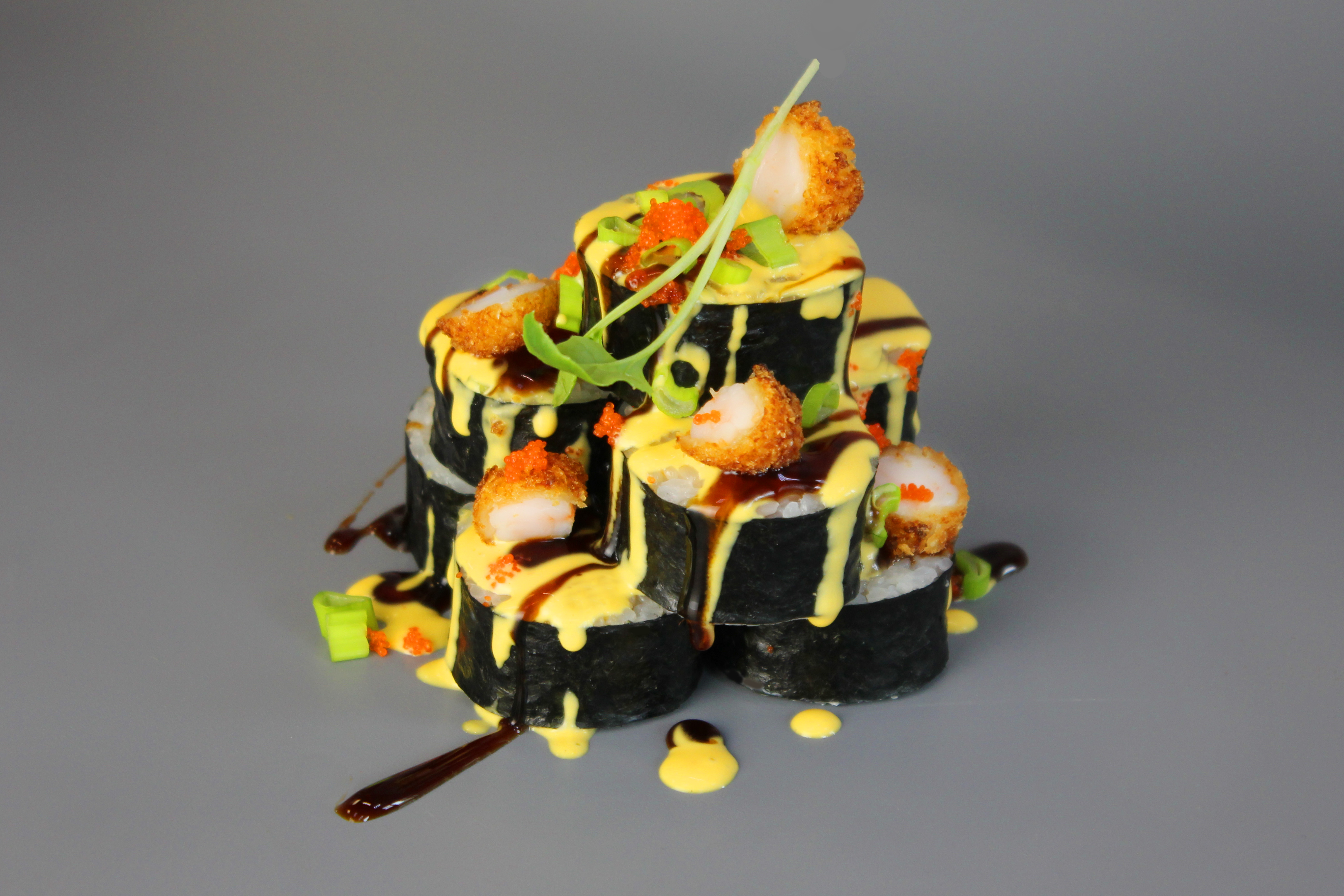 ЛОСОСЬ, КРЕВЕТКИ, СОУС МАНГО