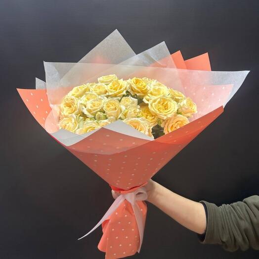 Букет из кустовых роз Навстречу мечте