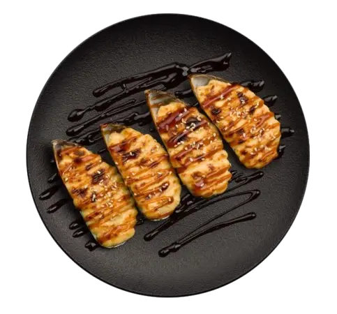 Запеченые мидии с рисом.