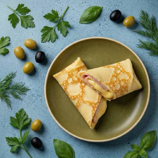 Блинчики с ветчиной и сыром