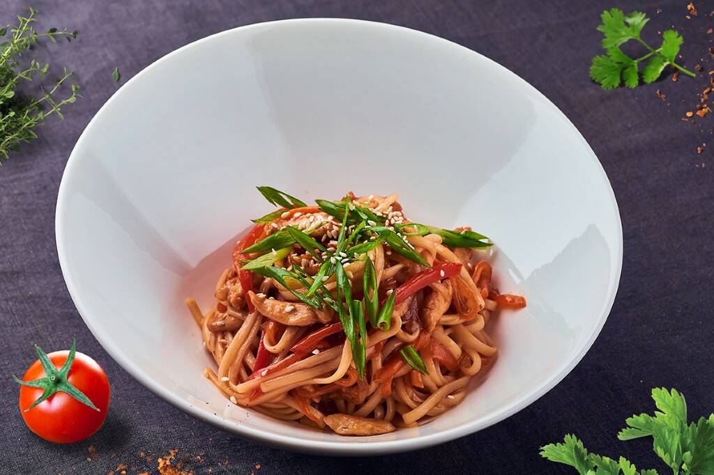 WOK с курицей